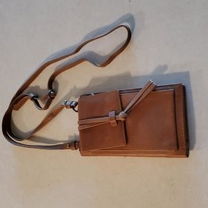 Lucky Brand crossbody wallet/phone bag